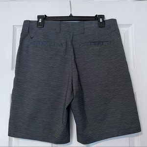 Callaway Golf shorts grey pinstripe quick dry 32